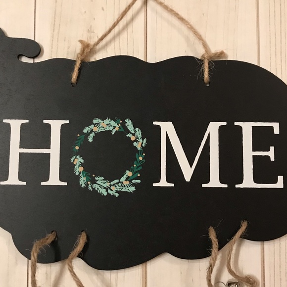 SOLD Farmhouse Home Sign - Picture 4 of 6